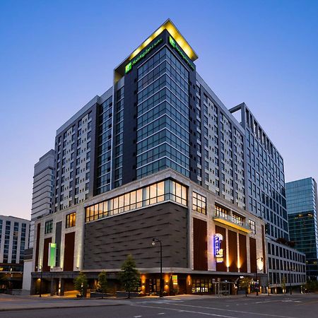 Holiday Inn & Suites Nashville Downtown Broadway Екстер'єр фото