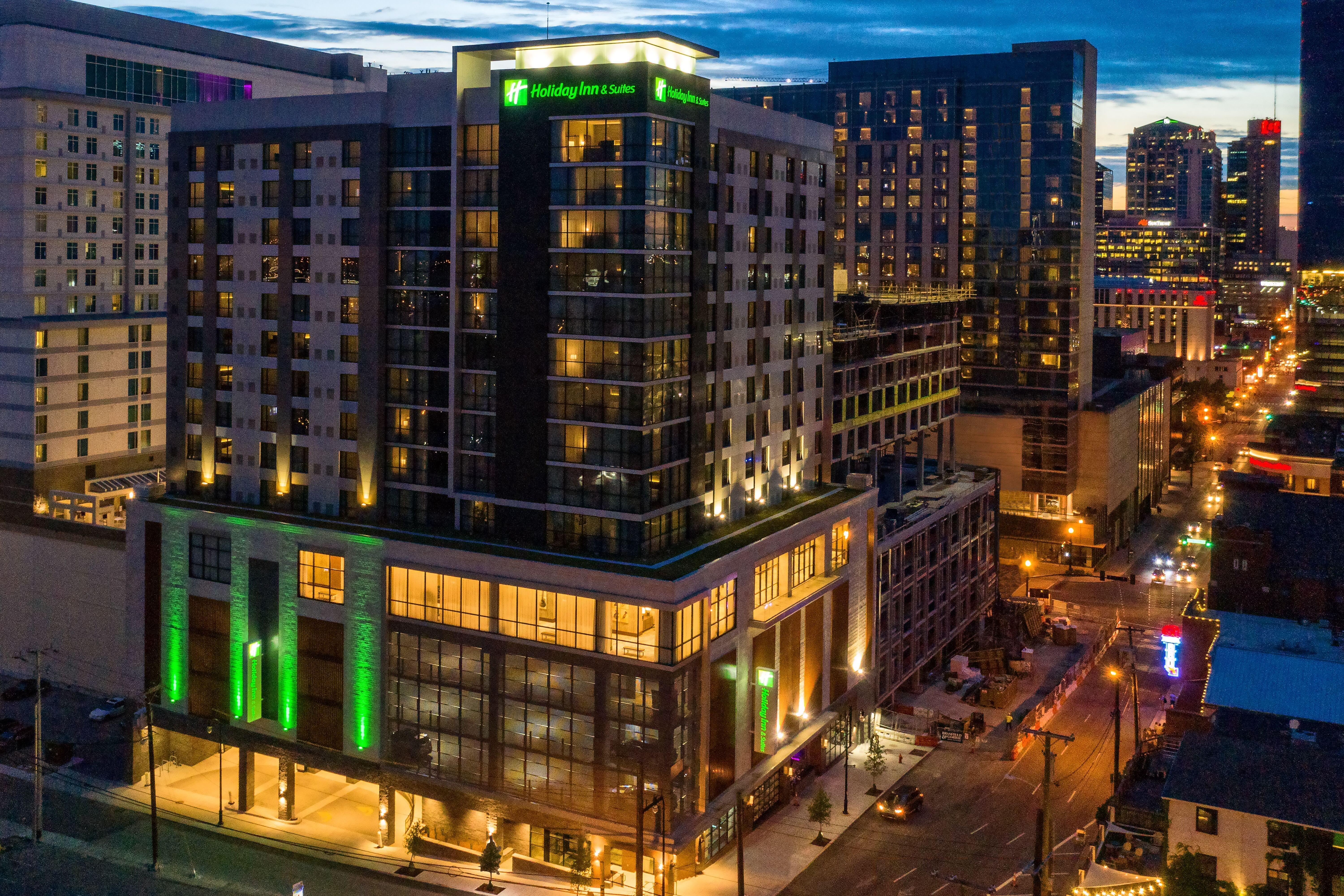 Holiday Inn & Suites Nashville Downtown Broadway Екстер'єр фото