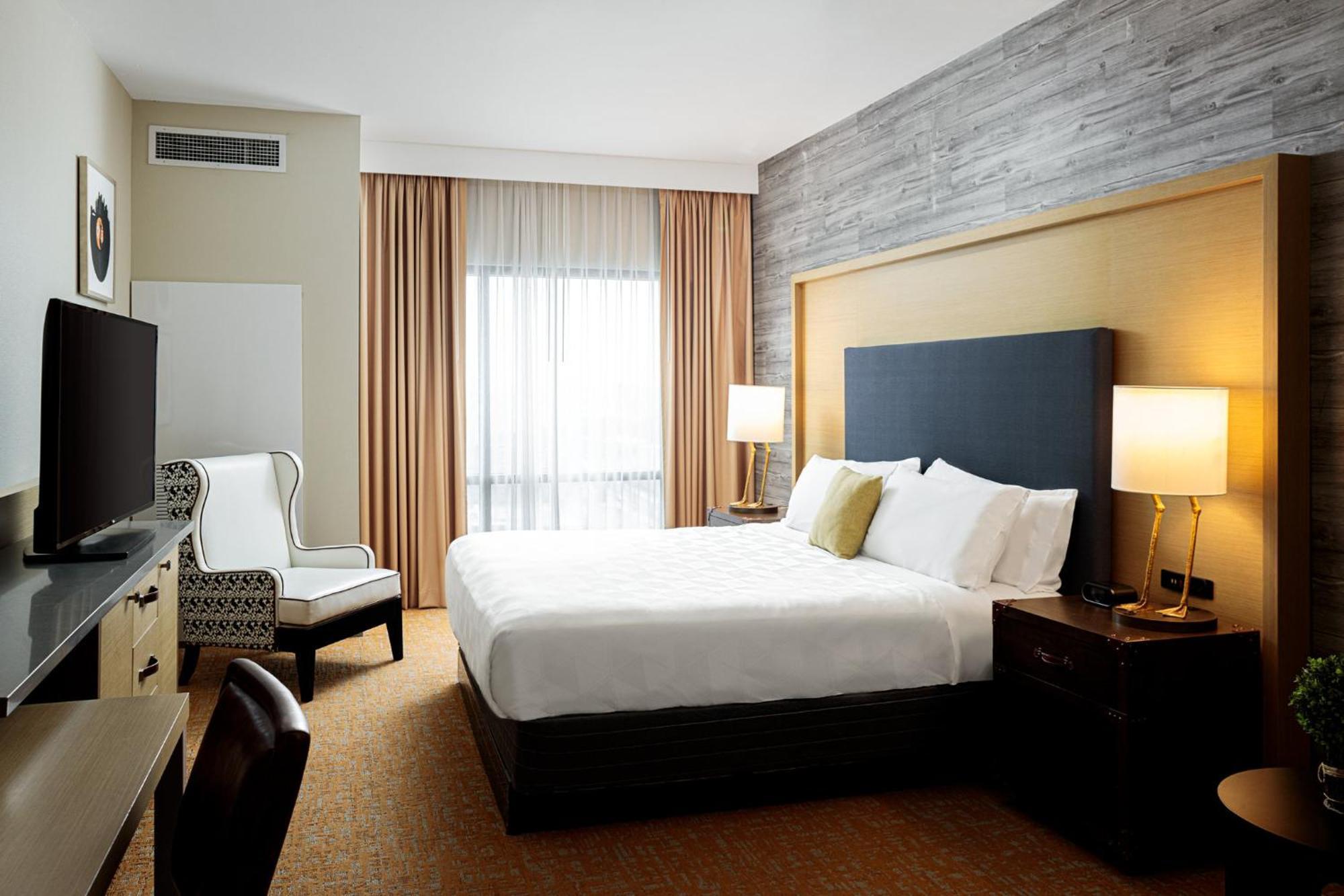 Holiday Inn & Suites Nashville Downtown Broadway Екстер'єр фото